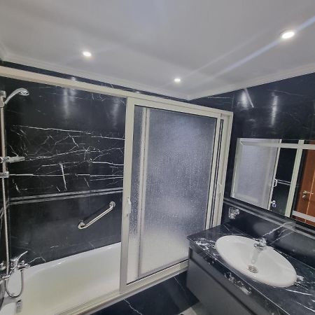 Appartement De Prestige, Vue Kasbah, Mer Et Vieux Port Tanger Luaran gambar